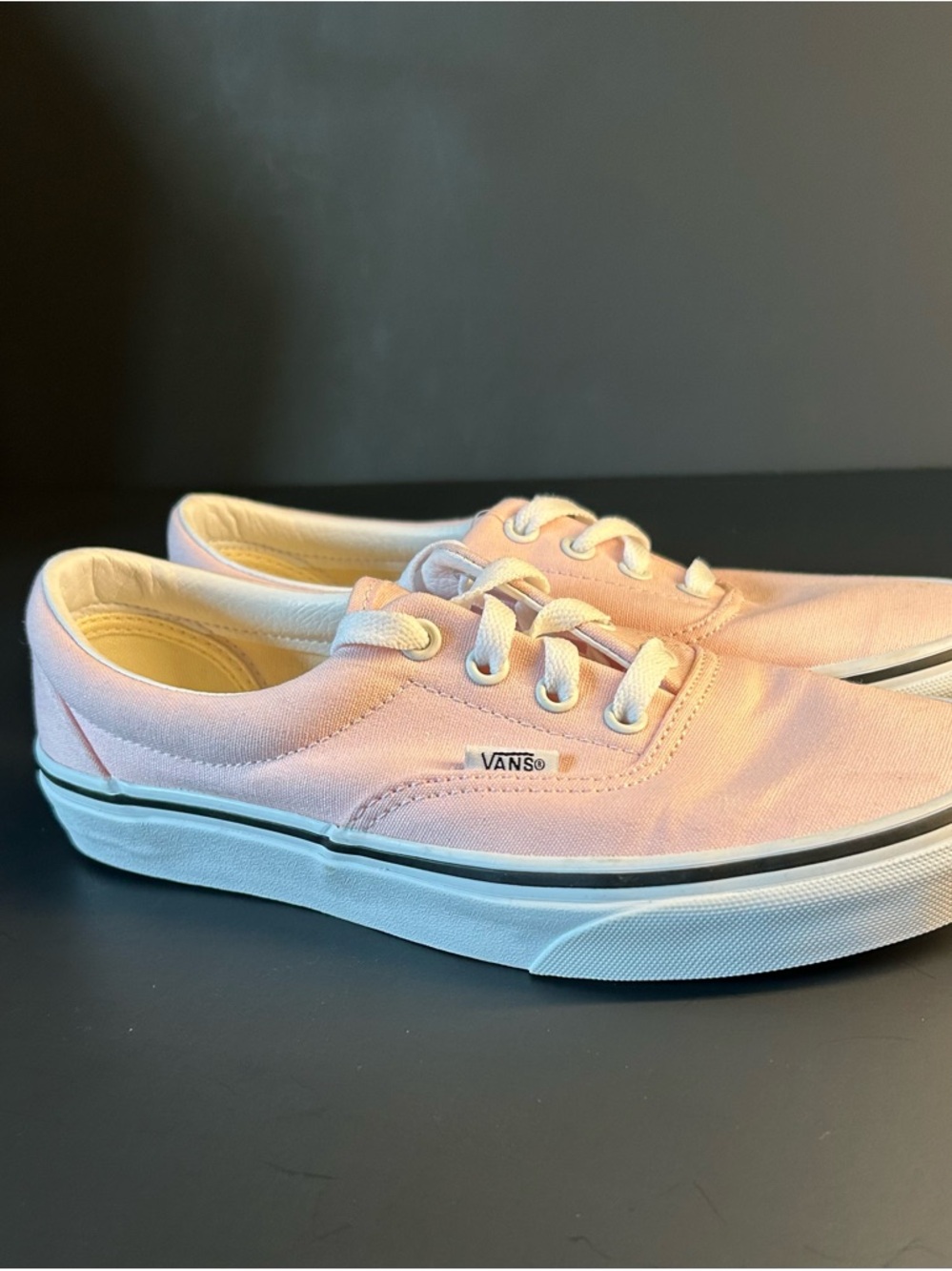 Vans Women’s Low-Top Canvas Sneakers - Light Pink Never Worn Size 7 NWT - Picture 3 of 9